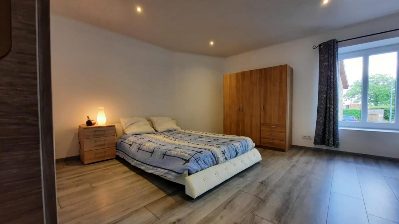 Le Gai Pinson Villa Beausaint Exteriör bild